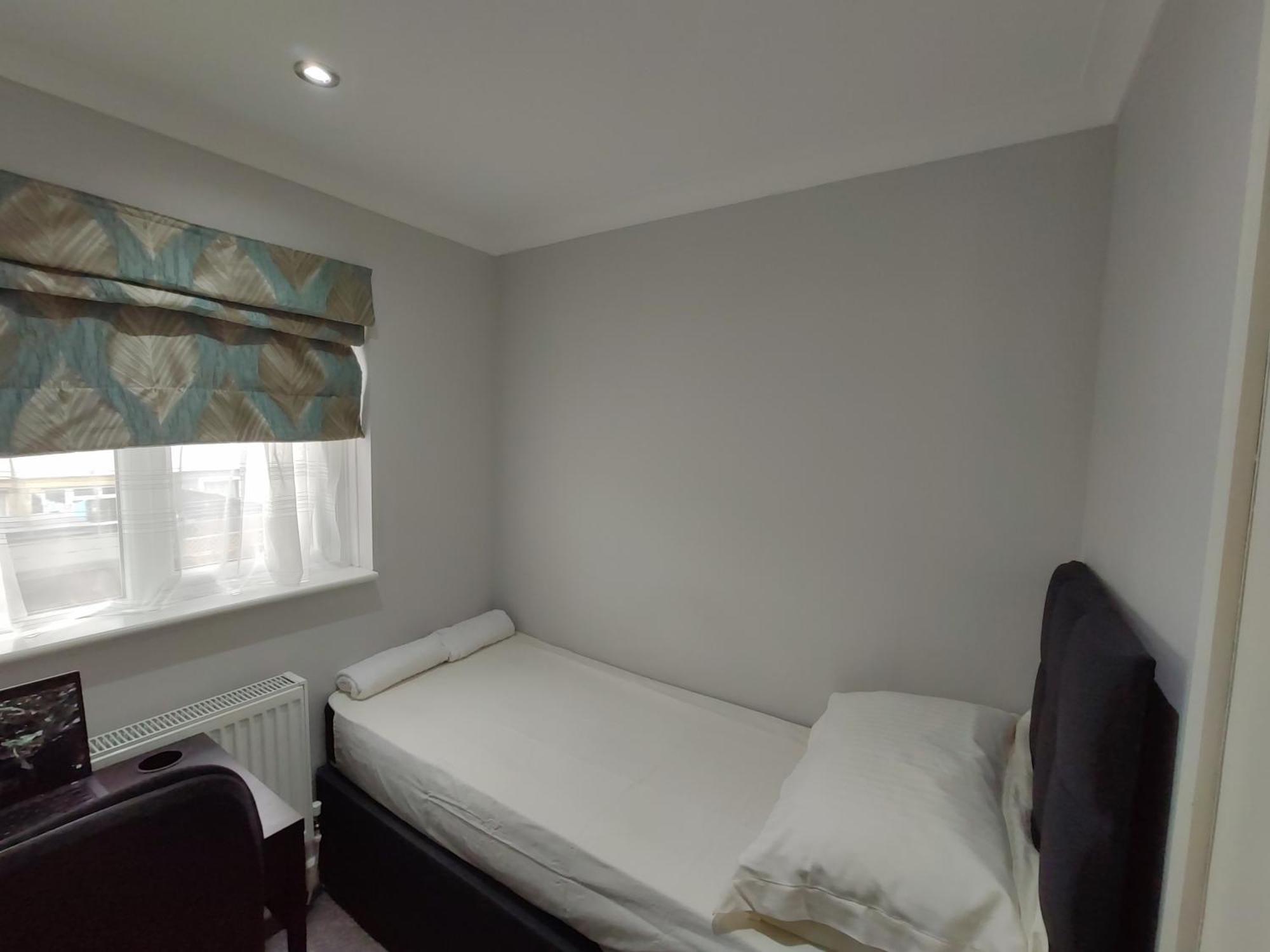 Elegant 3-Bedroom Home, Sleeps Up To 5 Guest. South Ockendon Exteriér fotografie