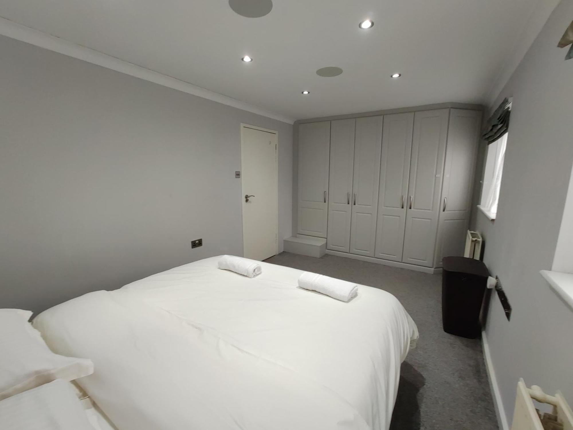 Elegant 3-Bedroom Home, Sleeps Up To 5 Guest. South Ockendon Exteriér fotografie